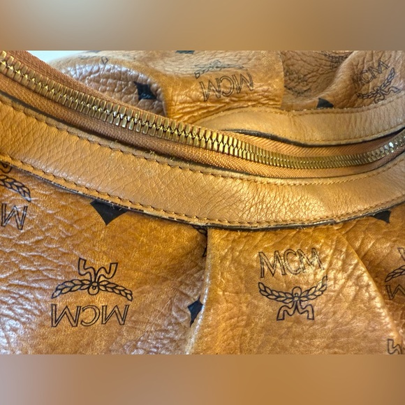 ✨ Authentic ✨ MCM - Picture 13 of 15